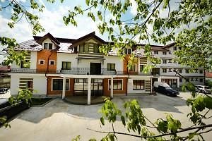 Pension Florica Piteşti Exteriör bild