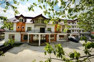 Pension Florica Piteşti Exteriör bild